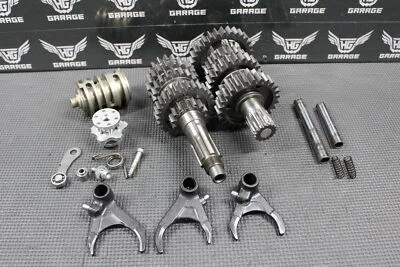 KTM 04-10 250 300 EXC 2004 transmisión OEM transmisión Tranny transmisión caja de cambios engranajes horquilla buena Foto 1 de 4