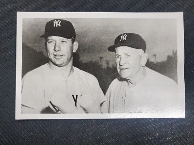 Tarjeta postal 1955 Mickey Mantle & Casey Stengel George Brace Foto 1 de 2