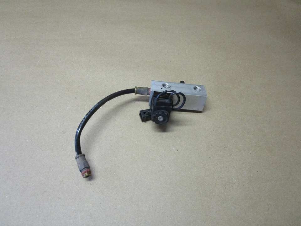 Коллектор ударного давления Ski doo 2013 REV XR GSX 600HO Etec 800R 1200 11 12 13  - Изображение 1 из 1