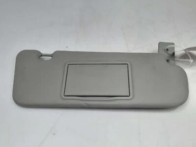 14 15 Parasol Chevy Caprice lado del pasajero derecho gris OEM 92263752 Foto 1 de 4