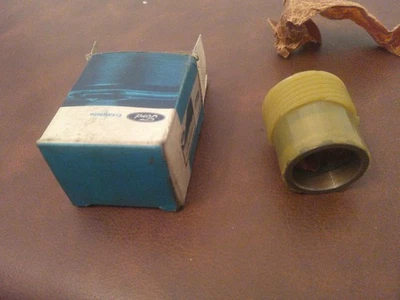 GENUINE FORD TRANSIT SPEEDO DRIVE WORM GEAR NEW - Image 1 of 3