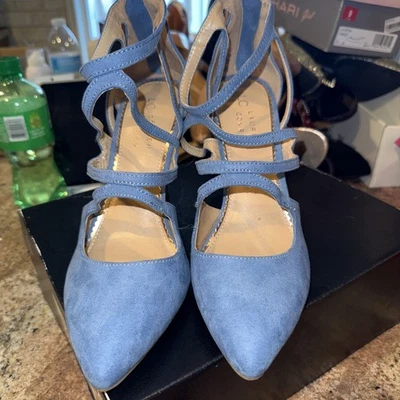 女式 LC Lauren Conrad 蓝色人造麂皮绒笼绑带高跟鞋 9 码 — 第 1/2 张图片