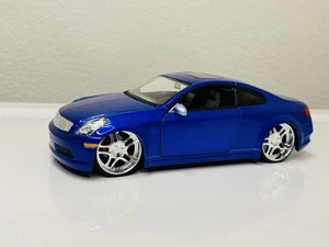 2003 Infiniti G35 Coupe Jada Toys Dub City 1:24 Diecast Model Blue - Picture 1 of 12