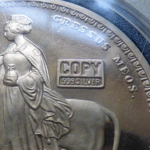 Una And Lion 1839 Queen Victoria Coin Great Britain 999 Silver Gilt - Picture 1 of 5