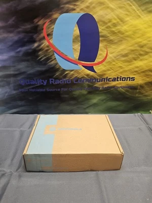 NEW in Box Motorola CM200d 403-470 MHz UHF Analog Two Way Radio AAM01QPC9JC1AN - Image 1 of 4