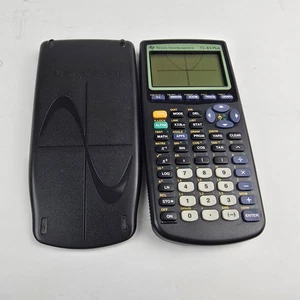 Calculadora gráfica Texas Insturments TI-83 Plus con cubierta, baterías probadas - Imagen 1 de 10