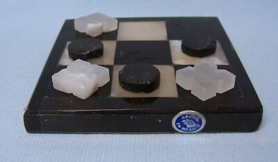 ONYX TIC-TAC-TOE GAME Mexican Black & White Board w/6 Game Pcs. (A1) - Image 1 of 3