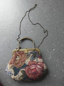 Vtg Large Floral Pattern Multicoloured Evening Prom Bag Clutch & Brass Finish - Picture 1 of 4