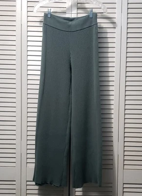 Pantalones de yoga de punto acanalado cintura alta Aerie Gotta Jet para mujer pequeños acampanados verde salvia  Foto 1 de 4