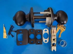 Kwikset 740L 514 SMT 6AL RCS, Laurel Keyed Entry Single Cylinder Door Knob Set - Picture 1 of 6