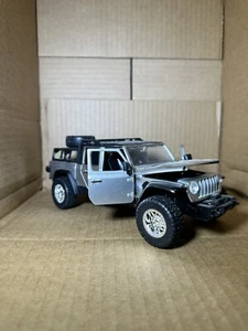 2020 Jeep Gladiator Pickup Truck Silver With Black Top “Fast & Furious” Series - Picture 1 of 4