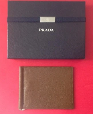 PRADA МУЖСКОЙ $550 КОРИЧНЕВЫЙ ДЕНЬГИ ЗАЖИМ КОШЕЛЕК NIBOX SAFFIANO КОЖИ ИТАЛИИ 🇮🇹  - Изображение 1 из 4