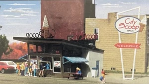BRASS KIT Z-scale Micro Structures City Scoops Ice cream shop, Americana - Picture 1 of 3