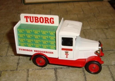 1928 CHEVROLET DELIVERY VAN - TUBORG LAGER  - LLEDO DAYS GONE - DG26018 - Image 1 of 4