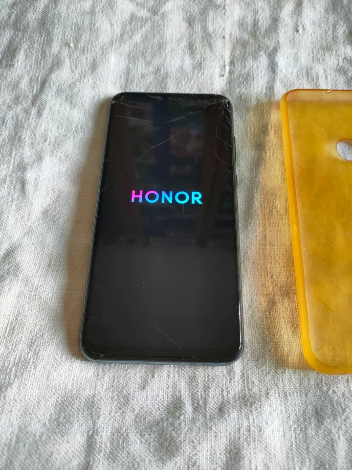 HUAWEI Honor 20 Lite 128 GB  Blu - SCHERMO ROTTO - FUNZIONANTE - Immagine 1 di 4