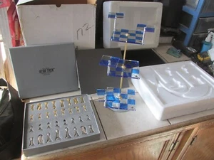 Vintage 1996 Official Original Franklin Mint Star Trek Tridimensional Chess Set - Picture 1 of 10