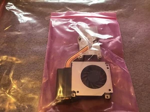 Original Dell Latitude D810 Precision M70 Laptop Kühlkörper & Lüfter R4114 0R4114 - Bild 1 von 2