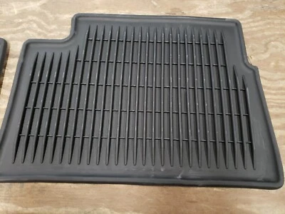 Alfombrillas para todo clima Toyota Corolla IM/Scion 2016 2018 segunda fila OEM  Foto 1 de 3