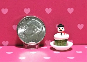 Dollhouse Miniature Food Cupcake - 1:12 - Picture 1 of 2