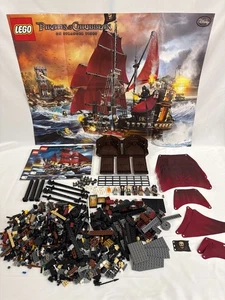 LEGO 4195 Pirates of the Caribbean Queen Anne's Revenge - Picture 1 of 9