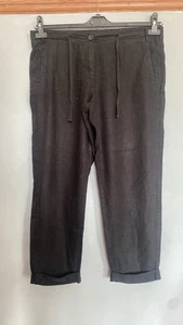 Ladies size 14 M&S short black linen mix stretch waist trousers - Picture 1 of 1