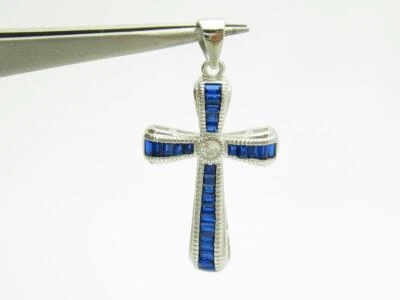 Juego de collar cruz de platino de plata esterlina azul y blanco con canal de zafiro regalo Foto 1 de 4