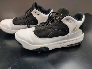 Nike Jordan Max Aura 2 shoes White Black CN8094-107 Youth sz 6.5y Womens 8 air - Picture 1 of 11