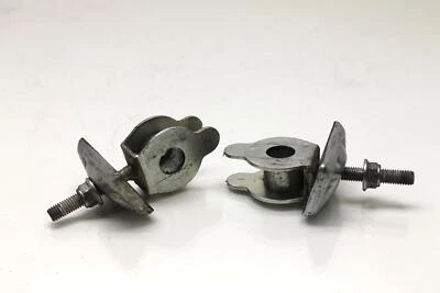 2003 03 SUZUKI GZ250 GZ 250 AJUSTADOR DE CADENA TENSOR DE EJE TRASERO Foto 1 de 4