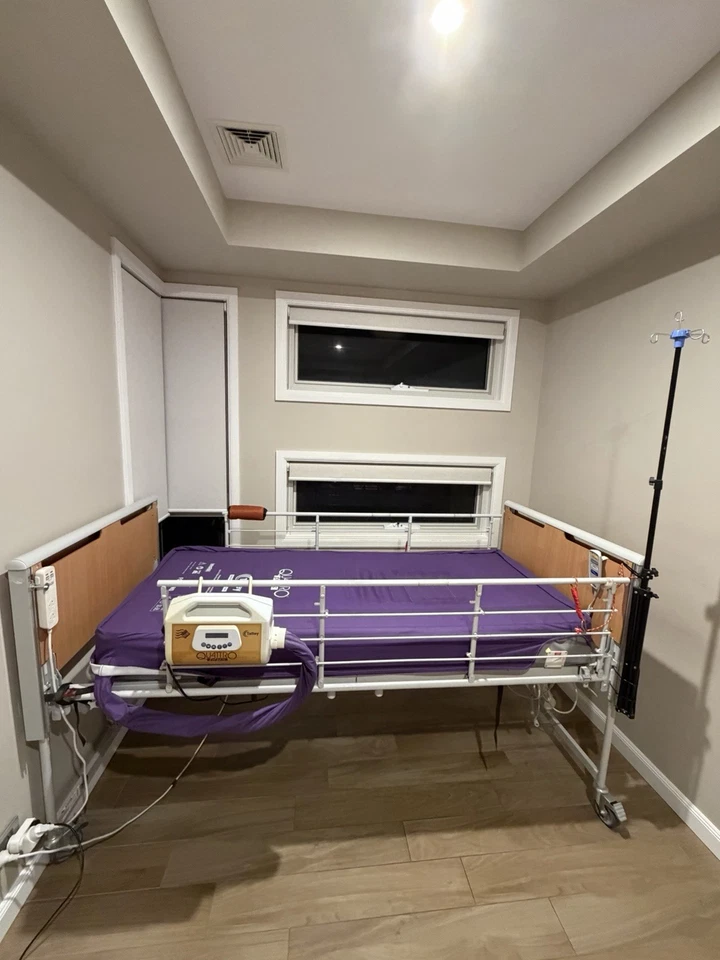 Etude Plus Invacare Hospital Bed - image 1 of 4