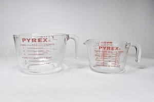 Vintage SET of 2 PYREX GLASS MEASURERS MEASURING CUPS 8- 4 #07724 - Picture 1 of 4