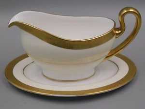 Minton Buckingham Sauciere und Untertasse, 2. - Bild 1 von 3