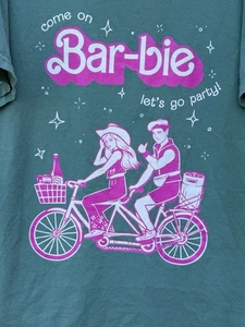 Maglietta Barbie Graffic Confort Color pesante verde maniche corte - Foto 1 di 9