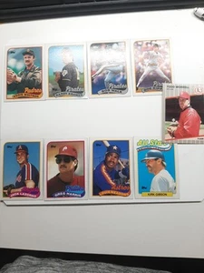 9 - 1989 baseball card singles, 8 Topps, 1 Fleer - Picture 1 of 19