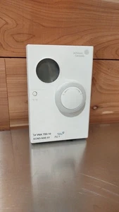 JOHNSON CONTROLS NS-BTB7003-0 - Picture 1 of 6