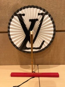LOUIS VUITTON Japanese Folding Fan 2019 Limited Rare Gift VIP Noverty - Bild 1 von 5
