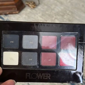 Neu ohne Etikett Blume Beauty Augen- und Lippenpalette - Bild 1 von 3