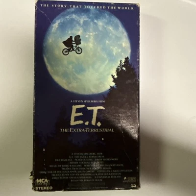 E.T. The Extra Terrestrial Alien VHS 1982 Green Black Tape MCA Home Video | Good - Image 1 of 4