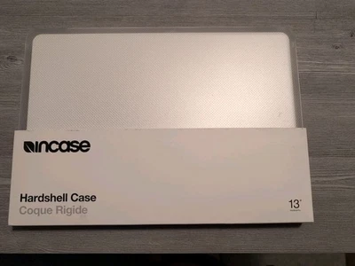 New Incase Hardshell Case for Apple MacBook Pro Retina 13" Dots-Clear CL60608 - Image 1 of 2