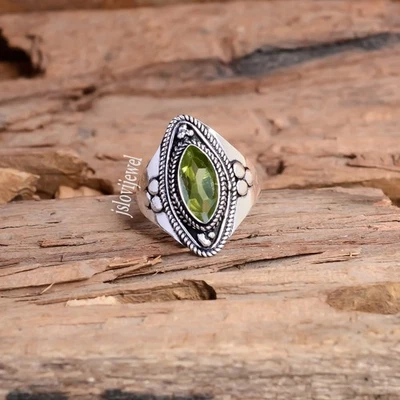 Faceted Peridot Gemstone 925 Sterling Silver New Arrival Ring Unisex Jewelry - Image 1 of 4