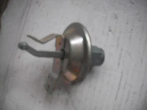 Ford MotorCraft Distributor Vacuum unit new old stock - Picture 1 of 3