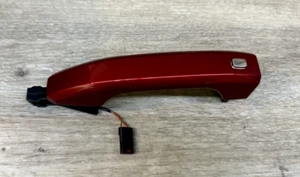 2019-2024 GMC YUKON EXTERIOR DOOR HANDLE W/ LOCK BOTTON OEM PN# 9400-3390 - Bild 1 von 6