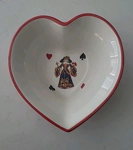 Tabletop Gallery QUEEN Of Hearts Heart Shaped Bowl Hand Painted  (B2-A17) - Picture 1 of 4