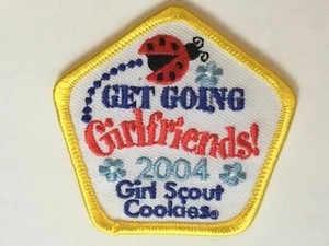 2004 Girl Scout Girls Friend Cookies Patch - Picture 1 of 1