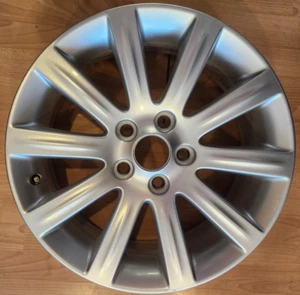 17" CHRYSLER SEBRING FACTORY OEM SILVER ALLOY WHEEL RIM 2010 17x6 1/2 - Picture 1 of 11