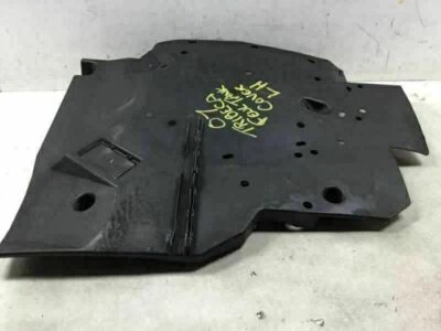 SUBARU TRIBECA 2006-2012 LADO IZQUIERDO DEL CONDUCTOR TANQUE DE COMBUSTIBLE CUBIERTA MOLDURA DE FÁBRICA Foto 1 de 4