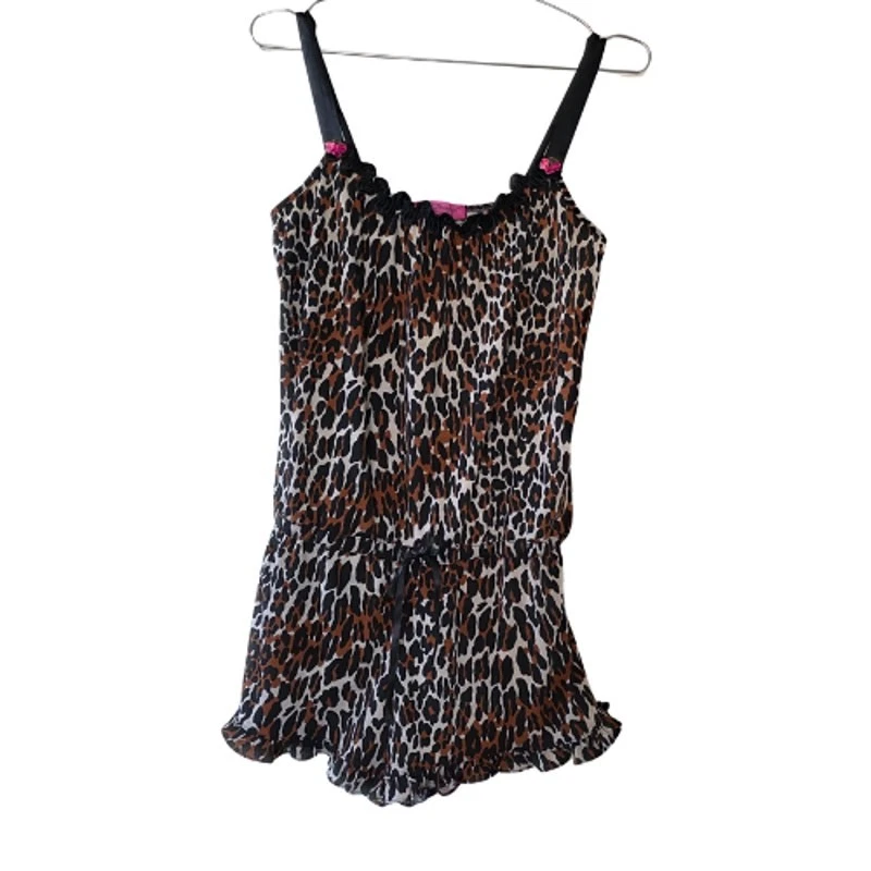 Romper feminino Betsey Johnson íntimo estampa de leopardo tamanho M marrom preto acabamento rosa - Imagem 1 de 4