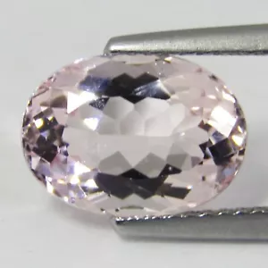 3.57Cts Natural Peach Pink Color Morganite Nice Oval Shape Gemstone from Brazil - Picture 1 of 4