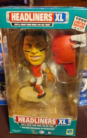 1999 Texas Rangers Ivan Pudge Rodriguez Headliners XL Limited Edition New MLB Cover