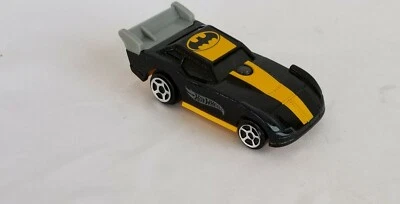 Batman DC Hot Wheels Bat Car Batmobile Black Yellow S16 Excellent Condition - Image 1 of 2