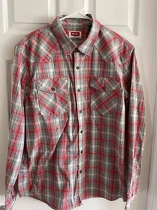 Wrangler Men’s L Red Gray Plaid Long Sleeve Double Pocket Button Up Shirt - Picture 1 of 6